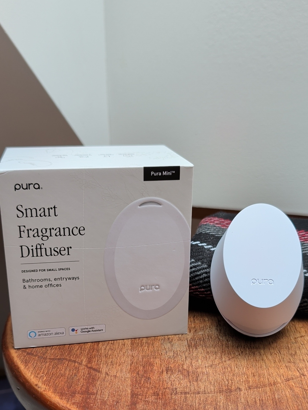 Pura Mini Smart Fragrance Diffuser With "Salt" Scent